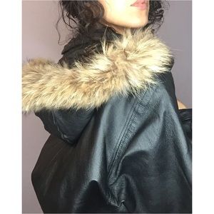*SOLD* 80s Vntg Black Leather Jacket w/ Real Fox - Fur